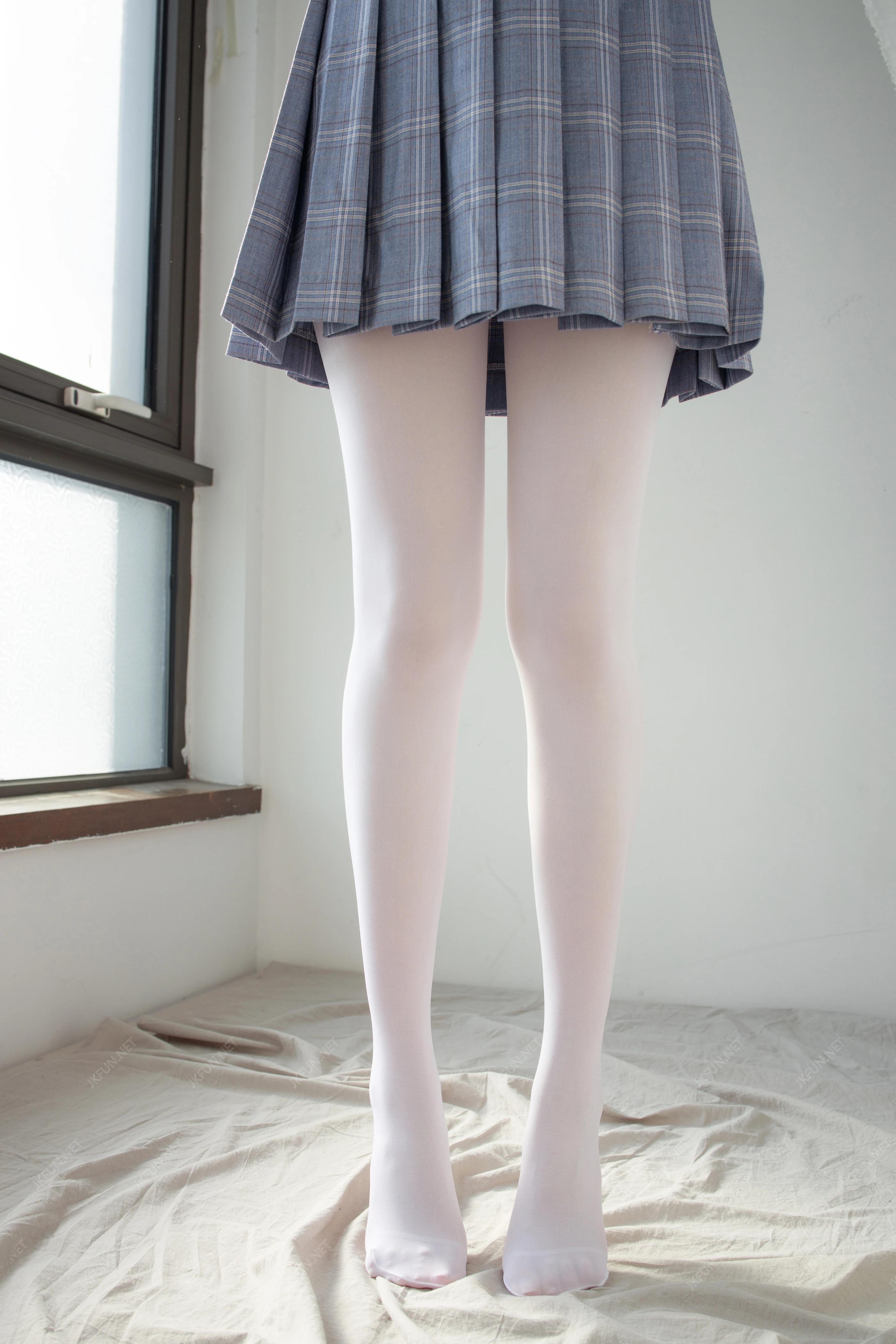 森萝财团 [JKFUN-002] Aika 可爱学妹丝足 [230P 1V]插图6